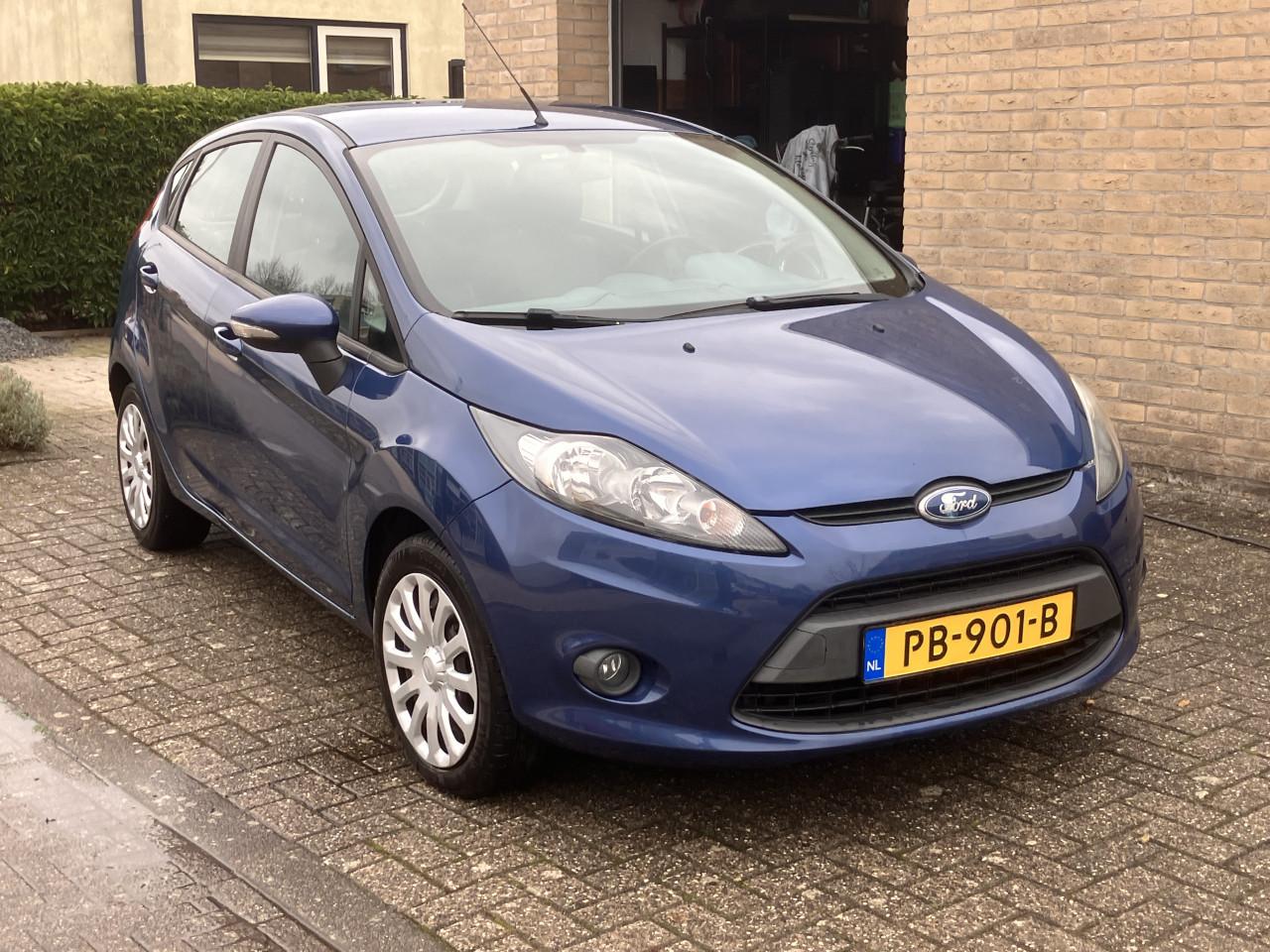 FORD FIESTA  automaat