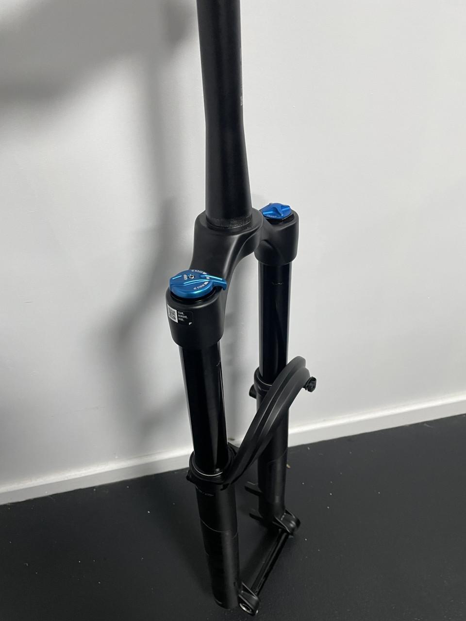 Voorvork Fox Float Rhythm 36 170 mm nieuw !