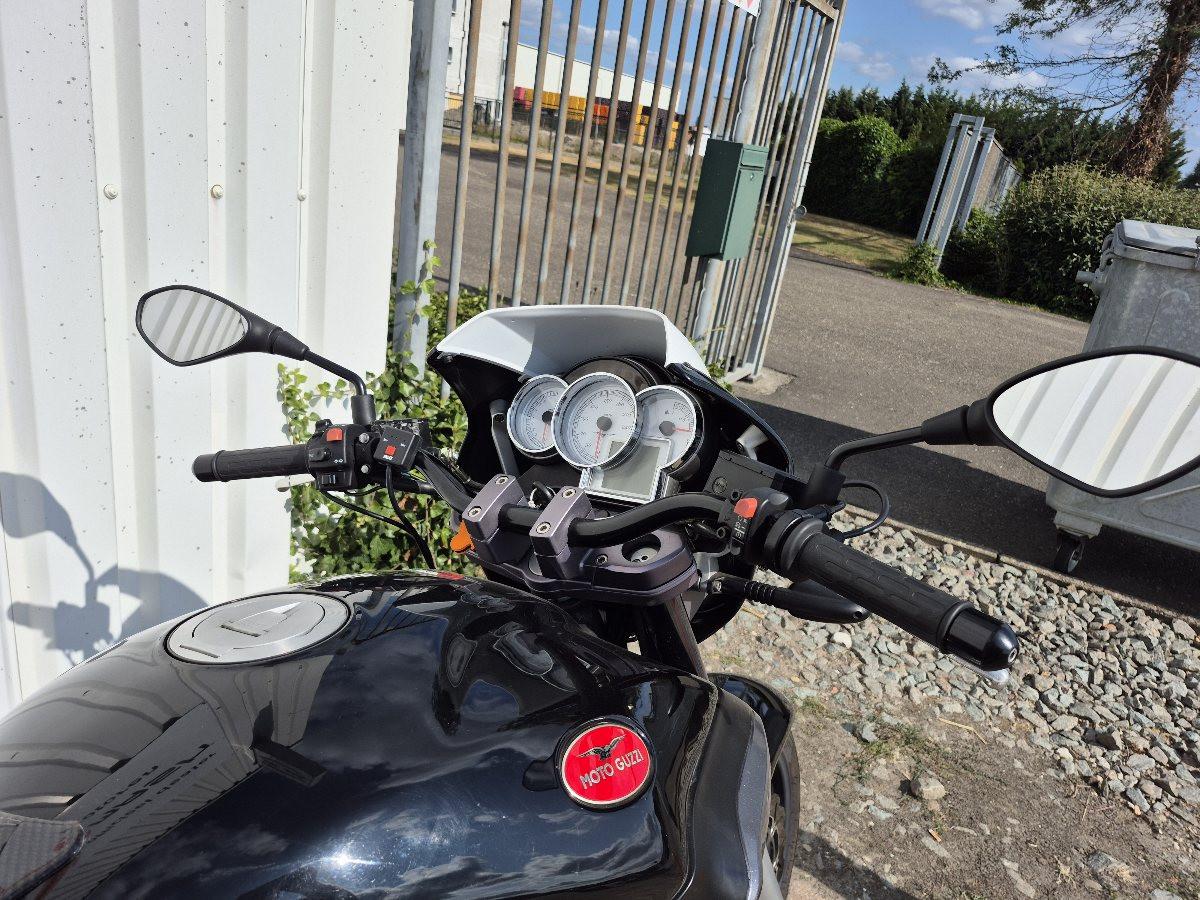 Moto Guzzi 1200 Sport uit 2008, dikke naked bike