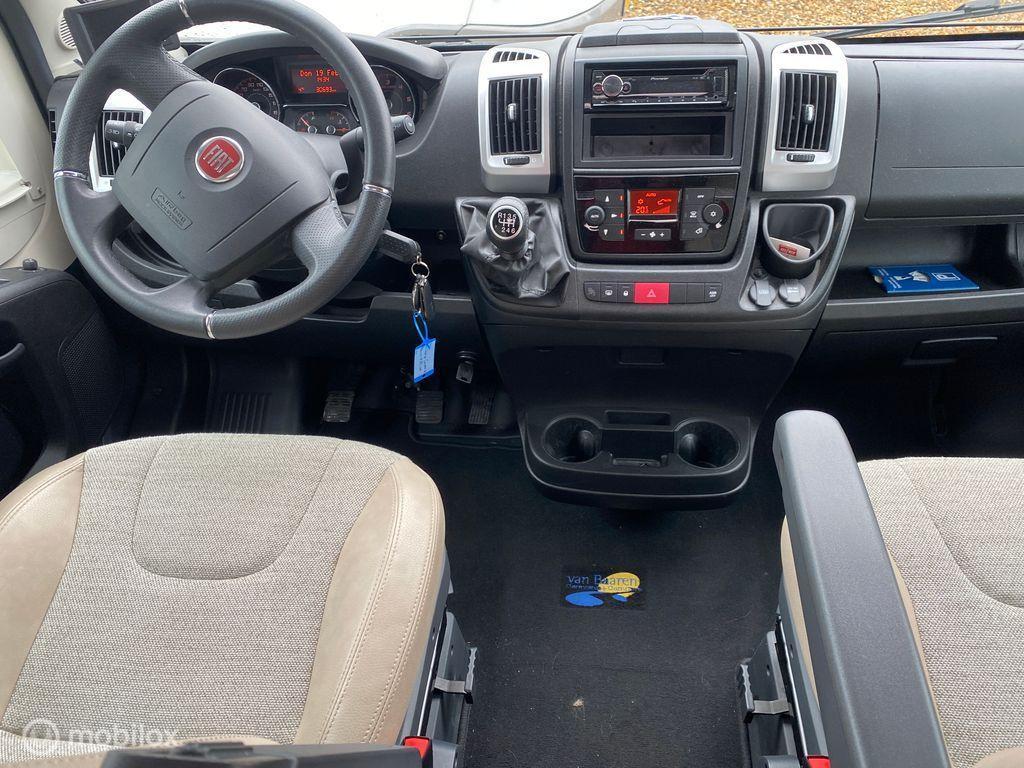 Adria Onbekend compact dl