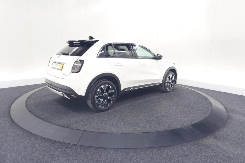 Fiat 600 1.2 hybrid 100 dct6 la prima | camera | adaptieve cruise control |