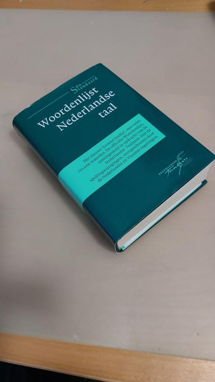 Atlas/Woordenboek/Sprookjesboek/Wandelgids