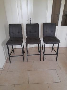 3 Barkrukken (in goede nette staat )