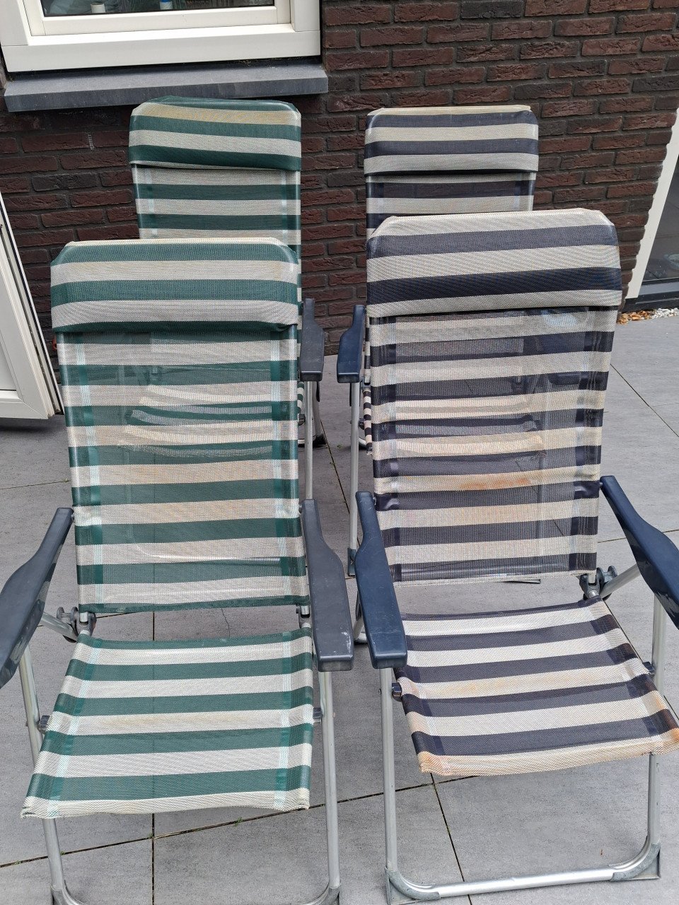 Gratis afhalen 4 campingstoelen