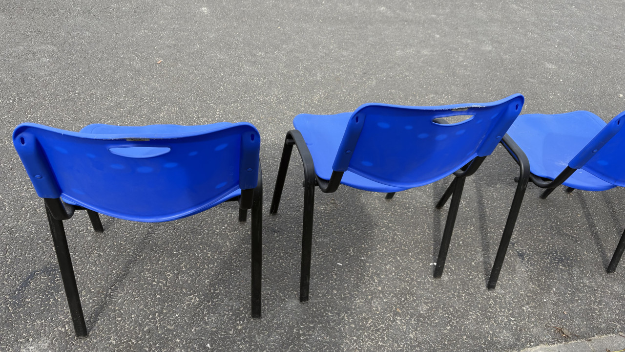 Opstabelbare stoelen kantinestoelen