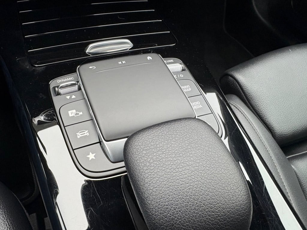 Mercedes-Benz A-Klasse 250 e business solution luxury limited