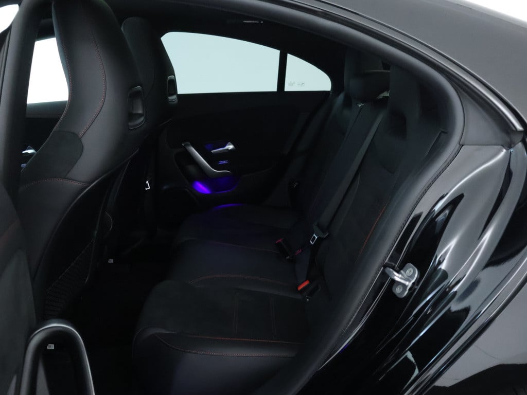 Mercedes-Benz Cla 250 e amg plug-in hybride | amg line | night pakket | pan