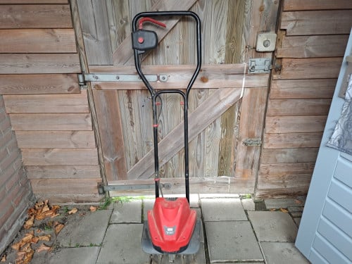 Te koop electrische tuinfrees