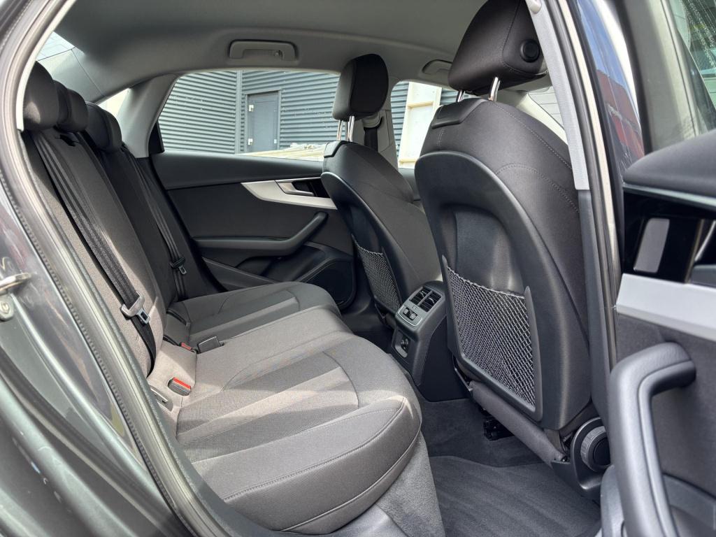 Audi A4 limousine 35 tfsi advanced edition nl-auto, virtual cockpit!