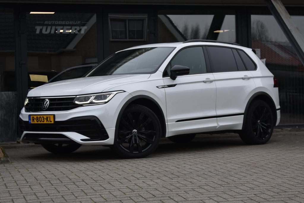 Volkswagen Tiguan 1.5 tsi r-line | black style | panoramadak | nap | camera