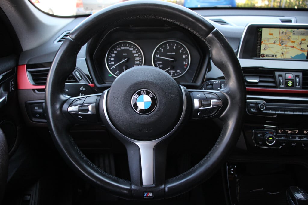 BMW X1 xdrive25i centennial high executive | leder | navi | cruise