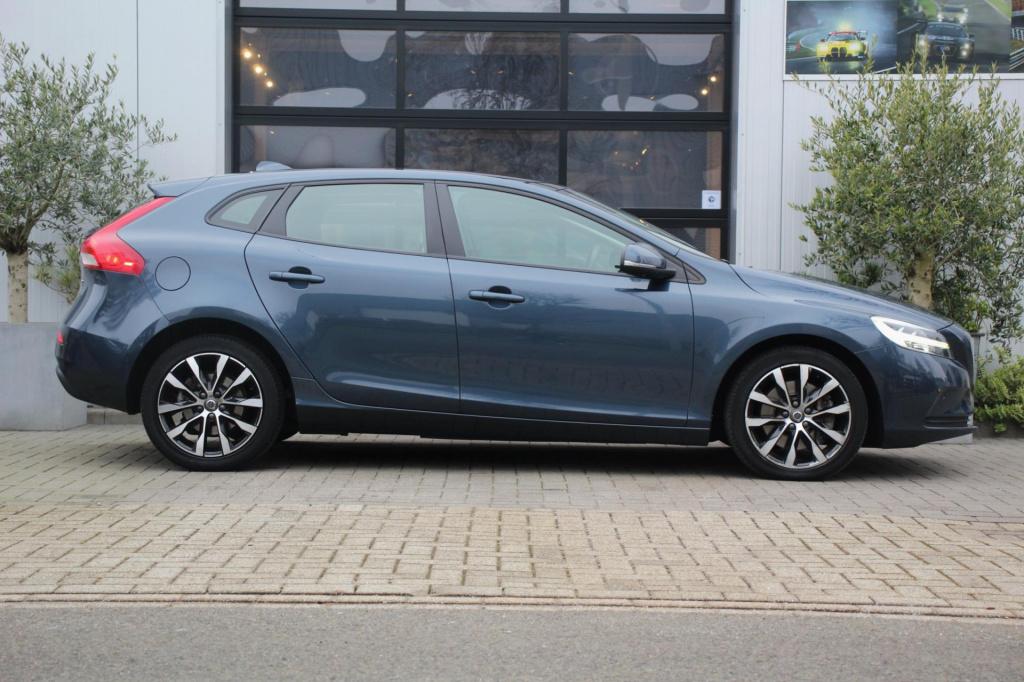 Volvo V40 1.5 t2 signature edition - leder - automaat - panoramadak - camer
