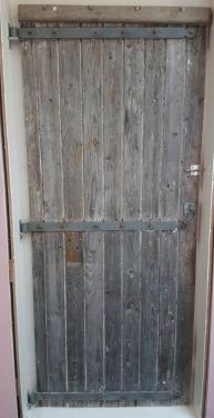 Originele oude staldeur