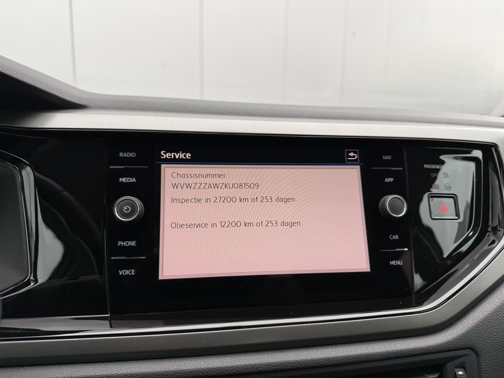 Volkswagen Polo 1.0 mpi comfortline | org. nl | cruise | navi | carplay