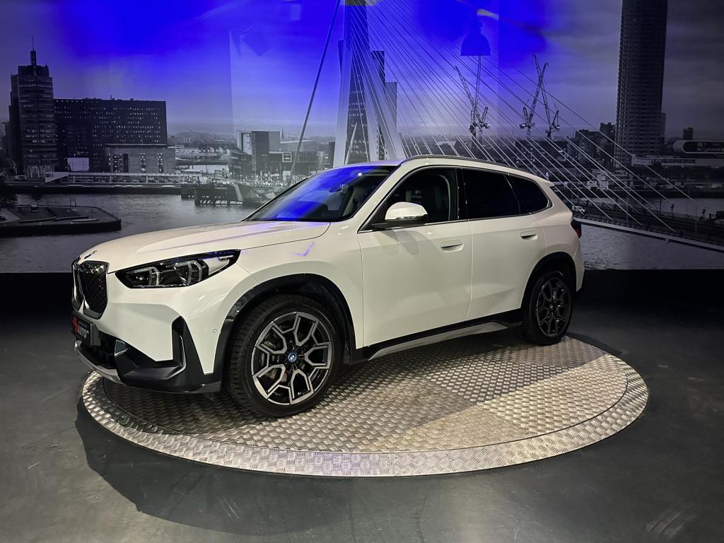 BMW Ix1 edrive20 67 kwh *leer*camera*keyless*