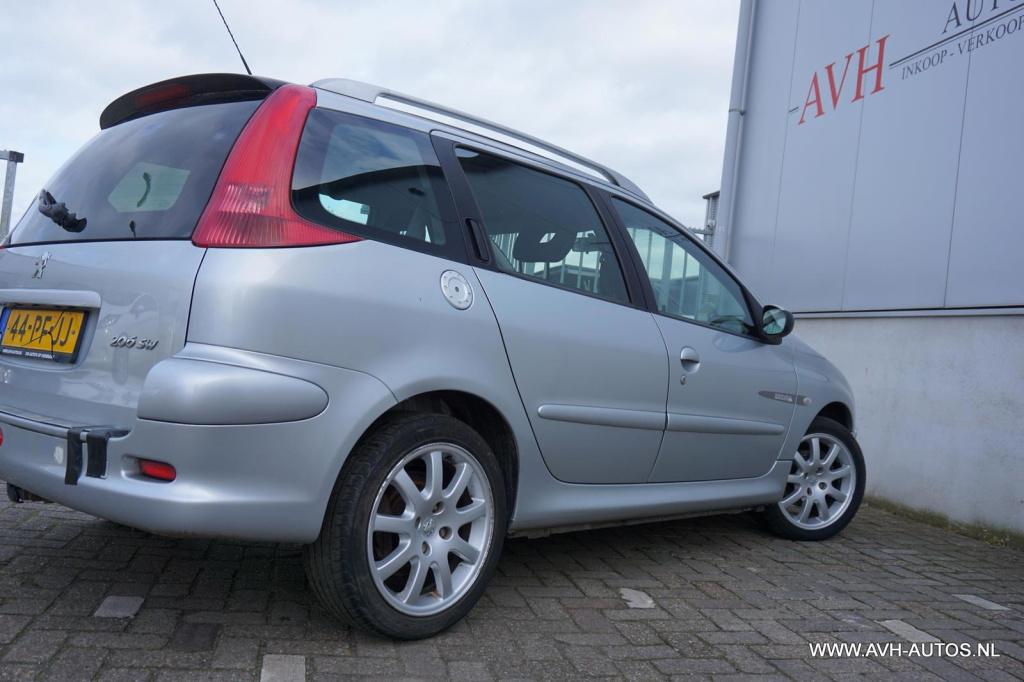 Peugeot 206 sw 1.6-16v quiksilver