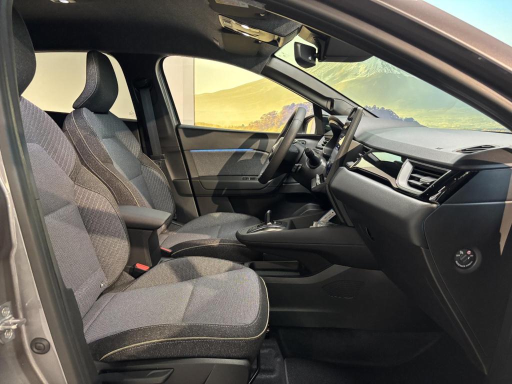 Mitsubishi Grandis 1.8 hev first edition