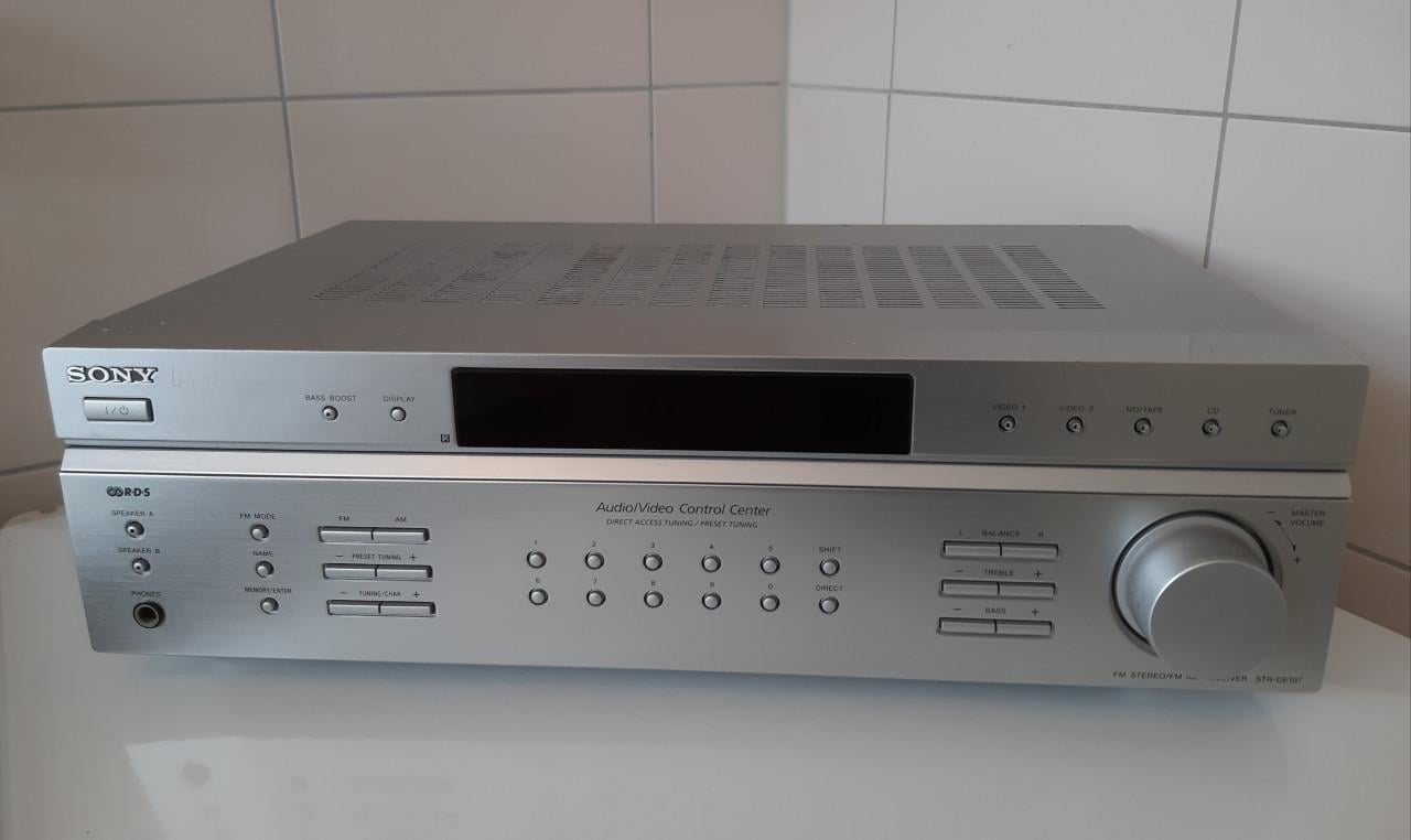 Sony STR-DE197 Stereo Versterker / Amplifier.