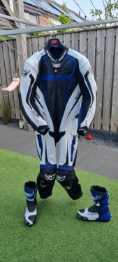 Motorpak maat 56 Motorlaarzen maat 45