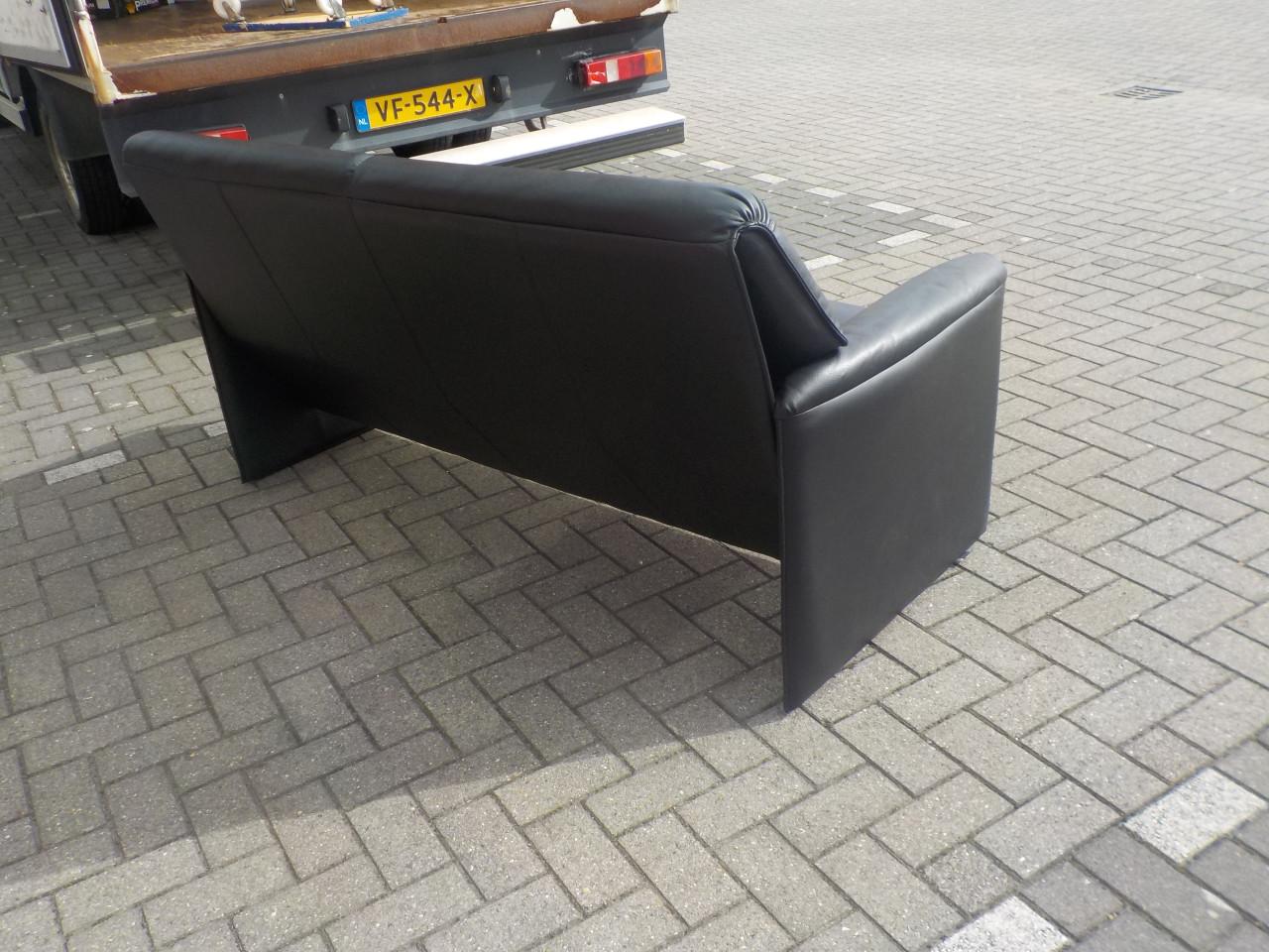 Mooie kwaliteit leren LEOLUX bank in zeer goede staat