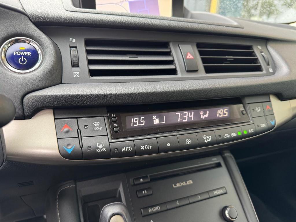 Lexus Ct 200h business line