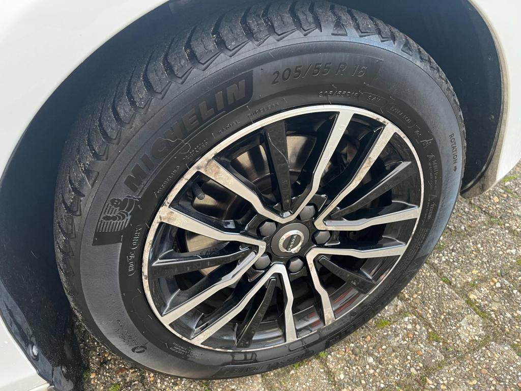 Volvo V40 2.0 t2 nordic+ | dealeronderhouden | orig. nl