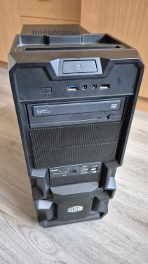 Game computer kast
