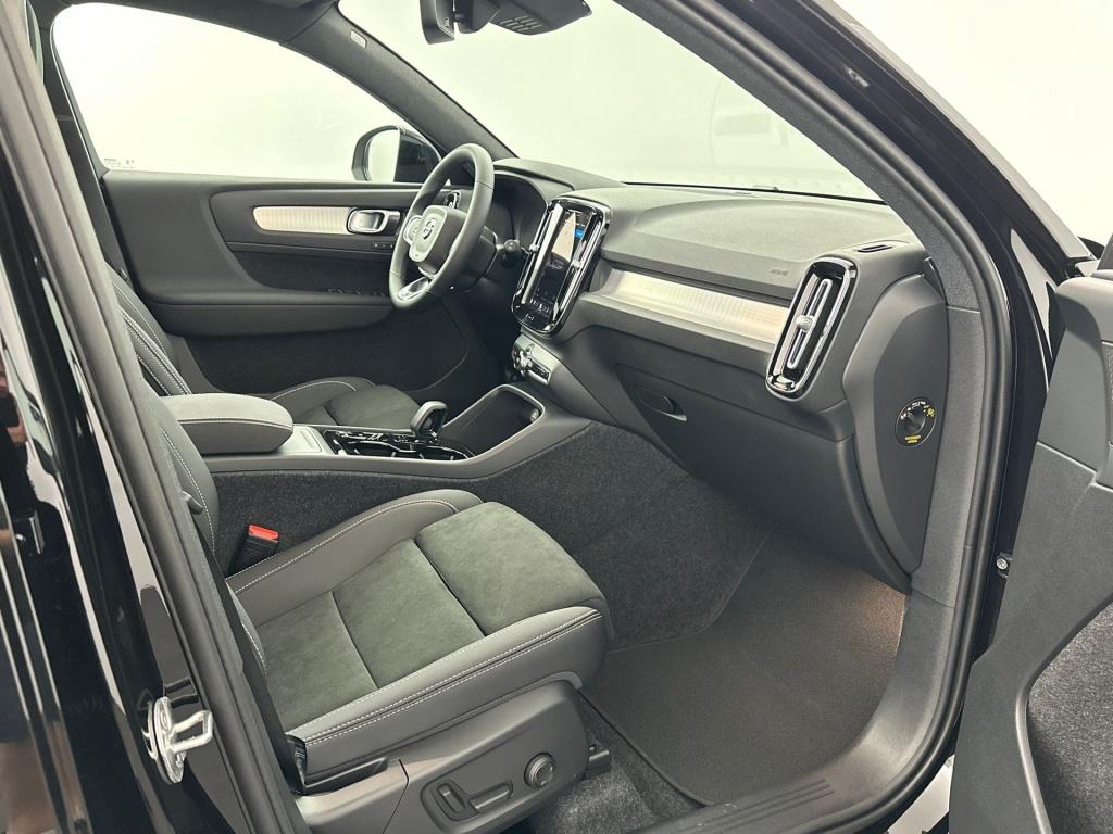 Volvo XC40 b4 plus black edition lounge 360 camera