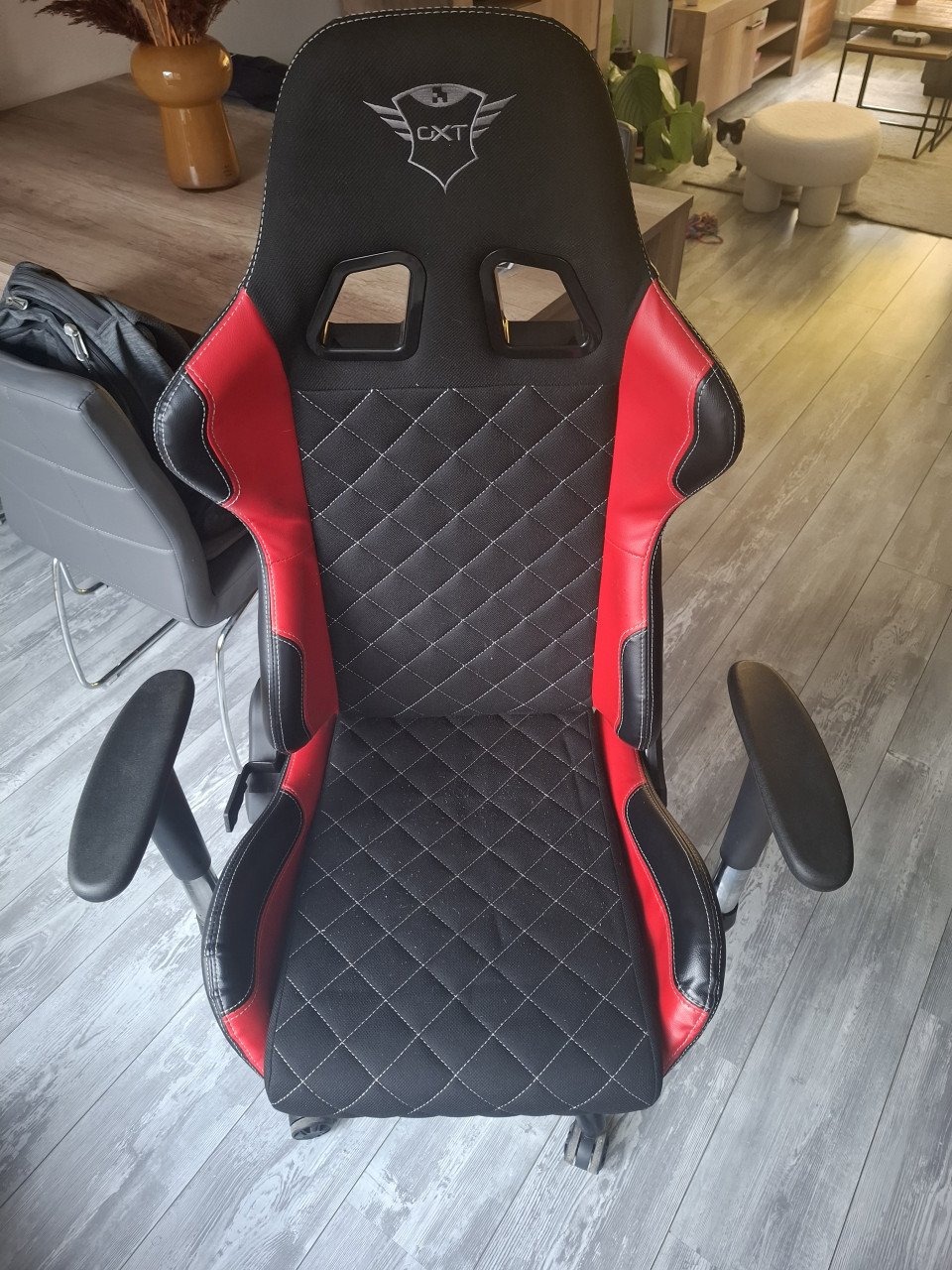 Gaming chair