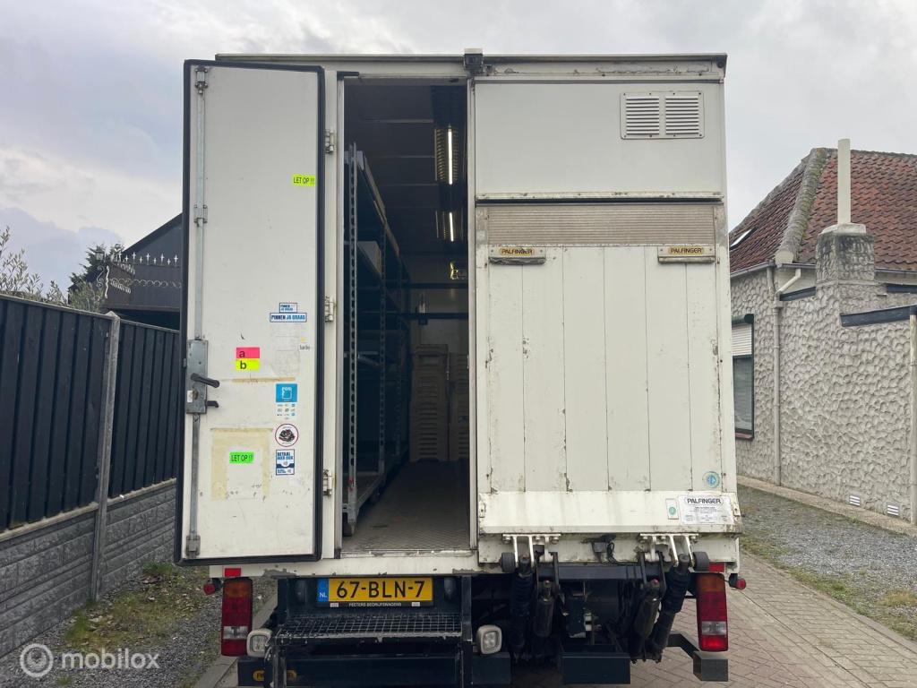 Mercedes-Benz Sprinter 5-t vrachtwagen/chassis bloemenwagen