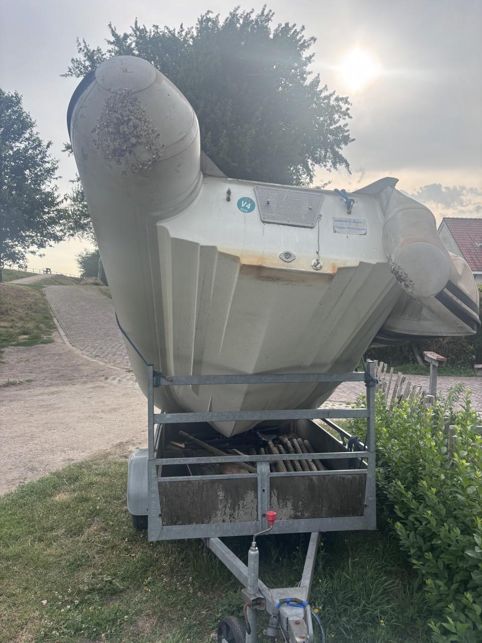 Gratis RIB rubberboot (kapot)