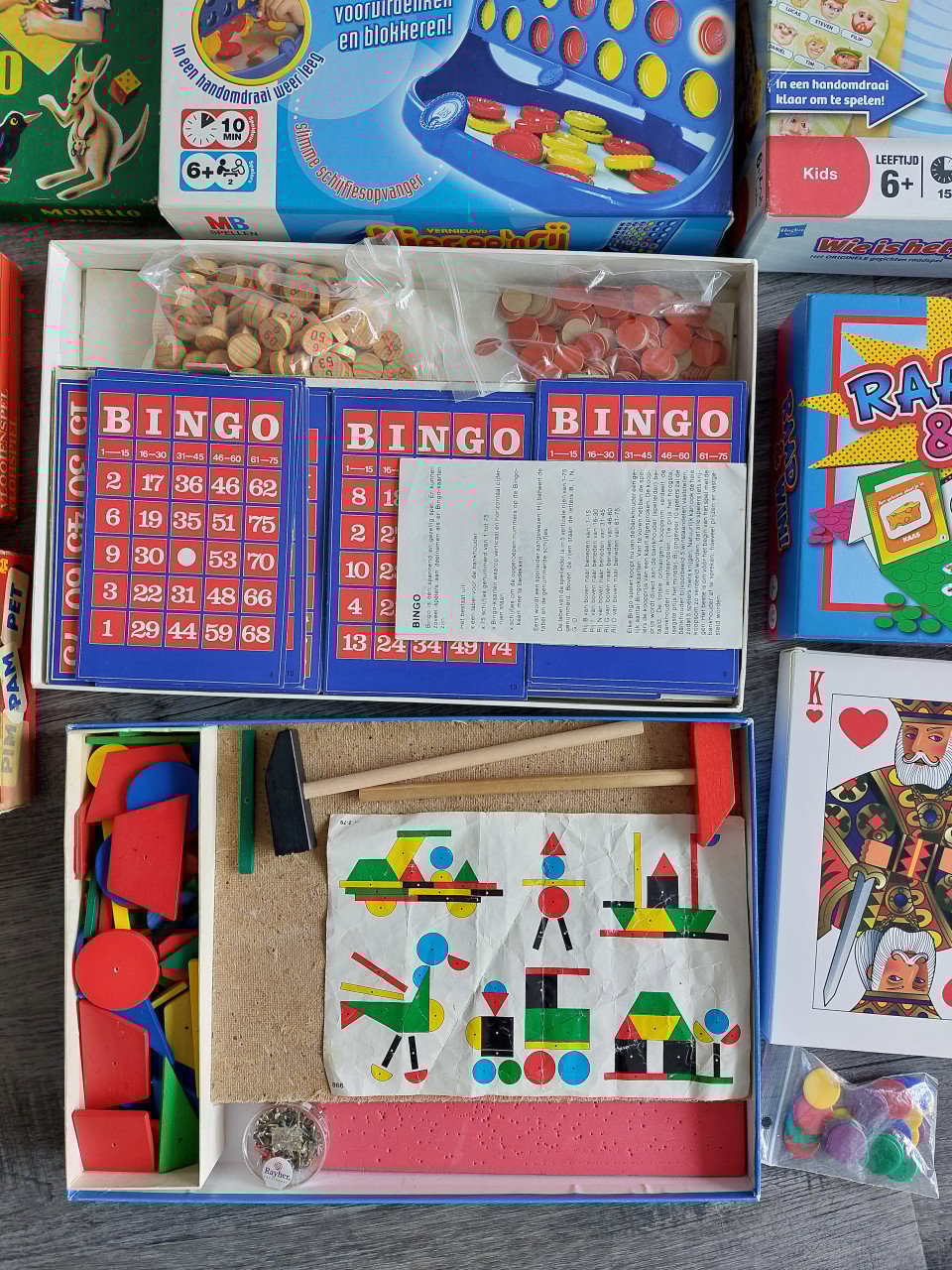 SPELLETJES, 14 stuks.