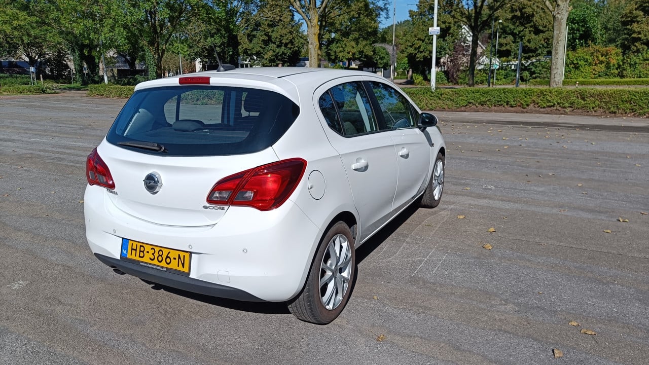 Opel Corsa 1.0 met o.a. Cruise Control