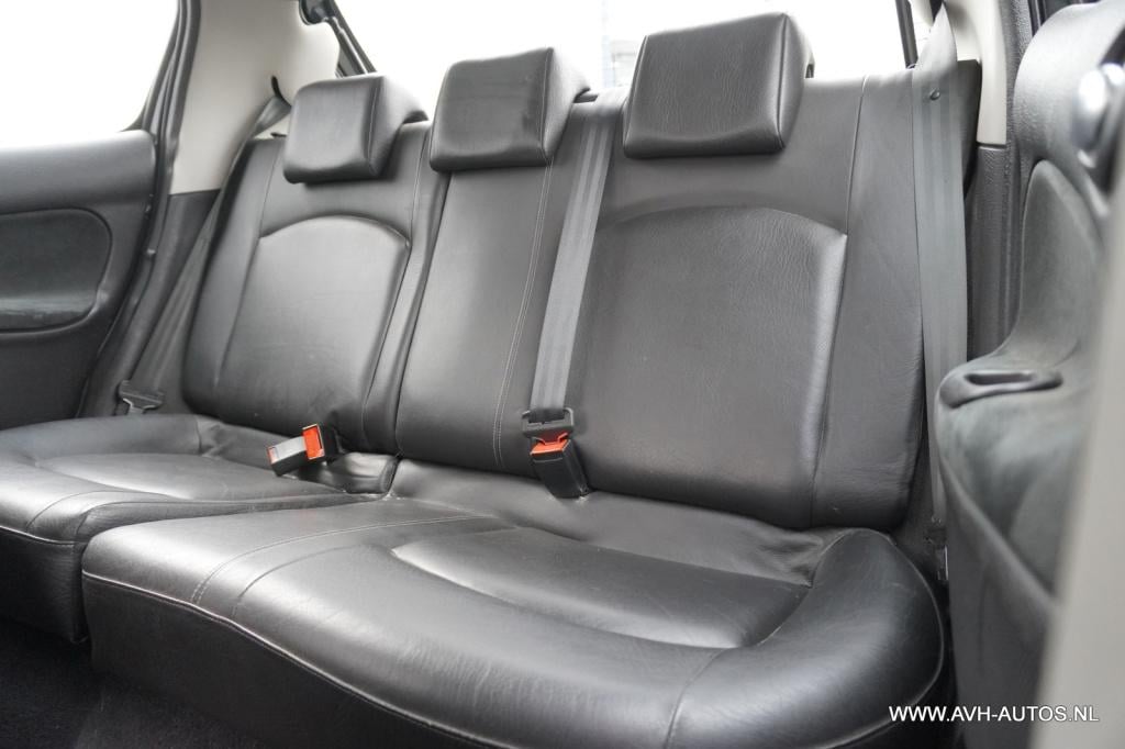 Peugeot 206 1.4-16v gentry premium