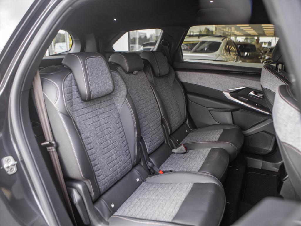 Peugeot 5008 hybrid 145pk e-dcs6 allure 7p automaat | apple/android | camer
