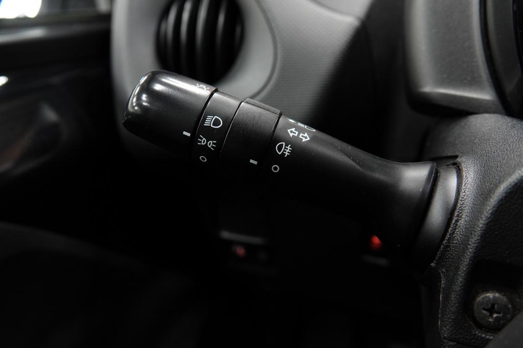 Peugeot 108 1.0 e-vti access | aux | airco |