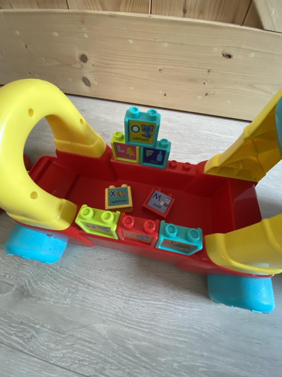 VTech Baby Rijd en Leer letterlocomotief
