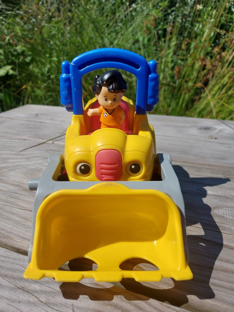 Mooie Fisher Price bulldozer / Lifty the loader met bouwgeluiden
