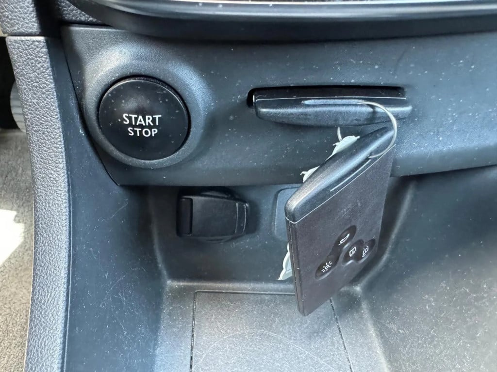 Renault Clio estate 0.9 tce limited