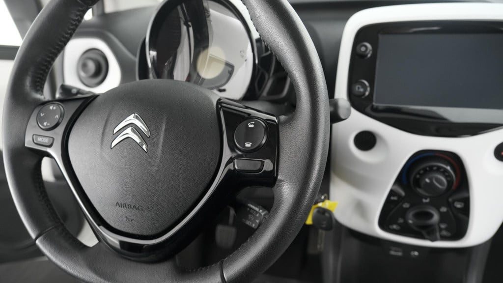 Citroen C1 1.0 vti airscape feel | vouwdak | camera | apple carplay | dab+