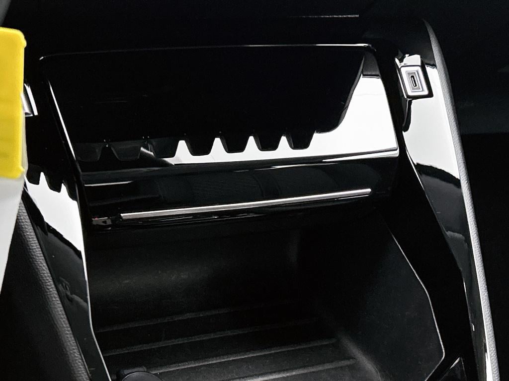 Peugeot 208 hybrid 100 e-dcs6 allure | rijklaar |