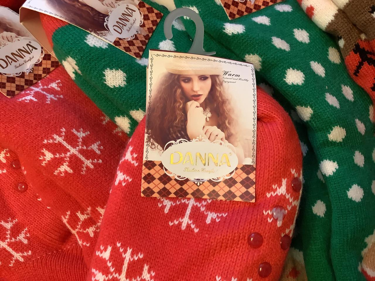 Partij leuke fluffy huissokken. ( partij 251)