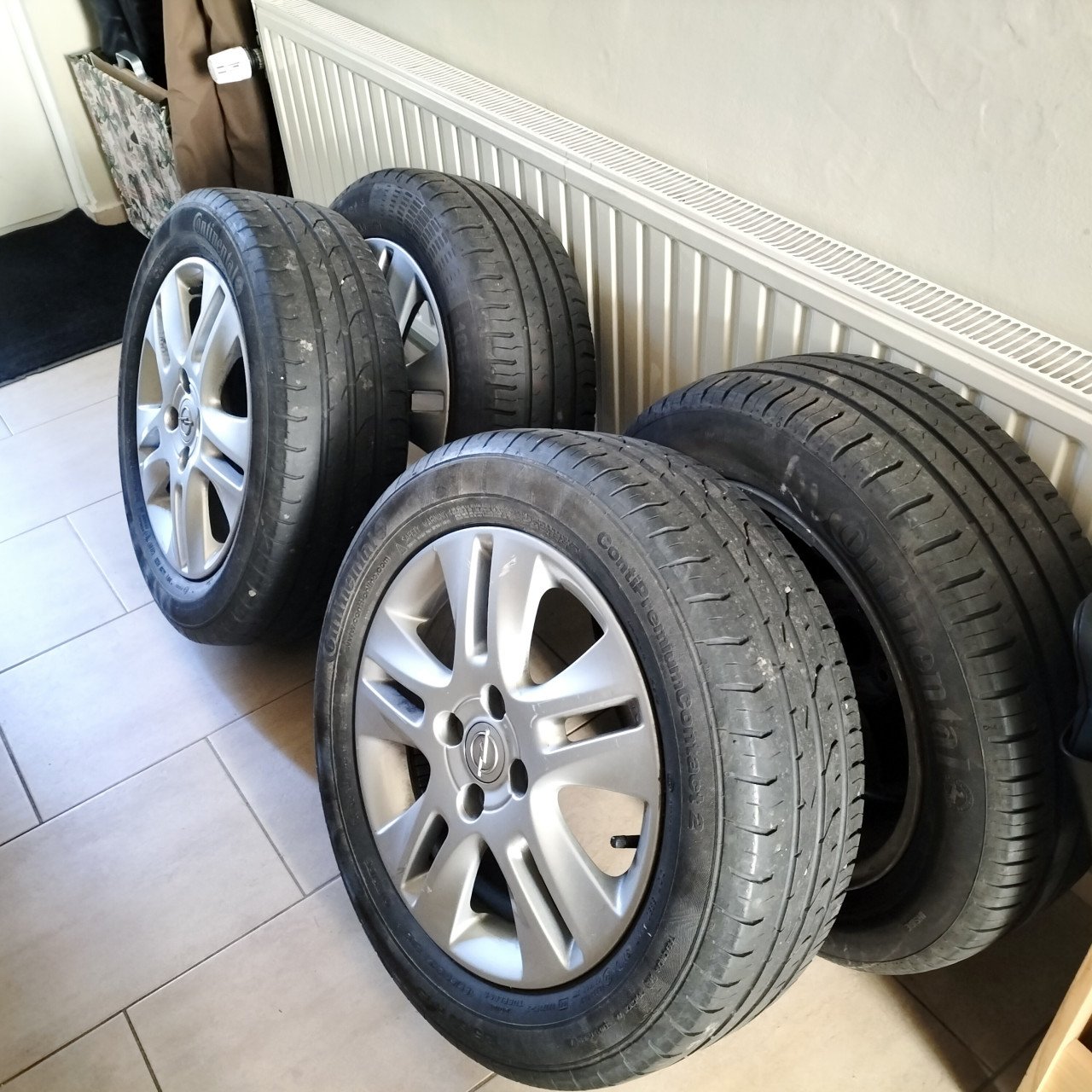 Nette Opel agila, 2011 (incl extra winterbandenset,4 stuks)