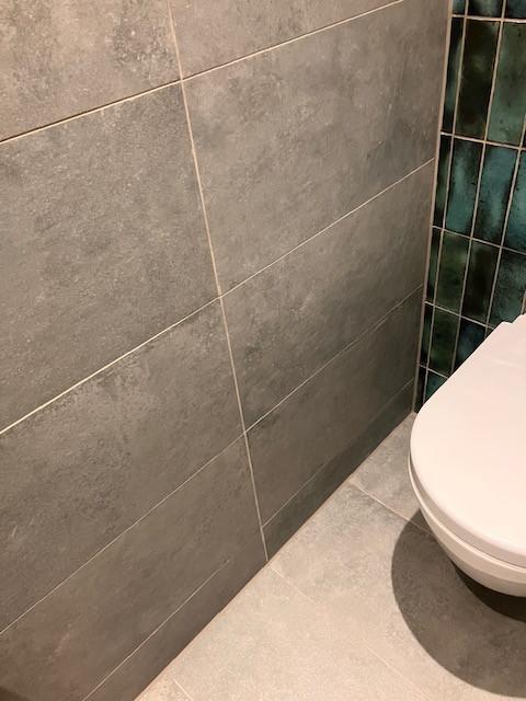 Te koop 10 m2 keramische tegels voor wc e/o badkamer