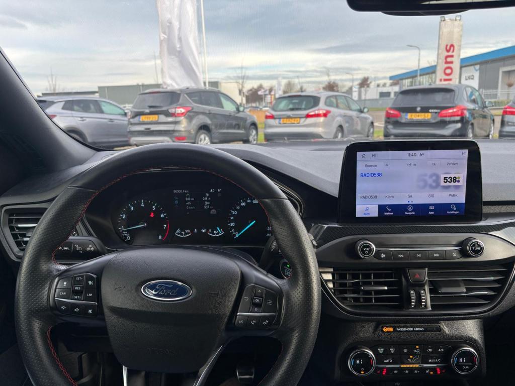 Ford Focus wagon 1.5 ecoboost 182pk st-line, afneembare trekhaak