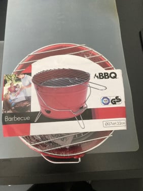 HOUTSKOOL BARBEQUE ( NIEUW IN DOOS )