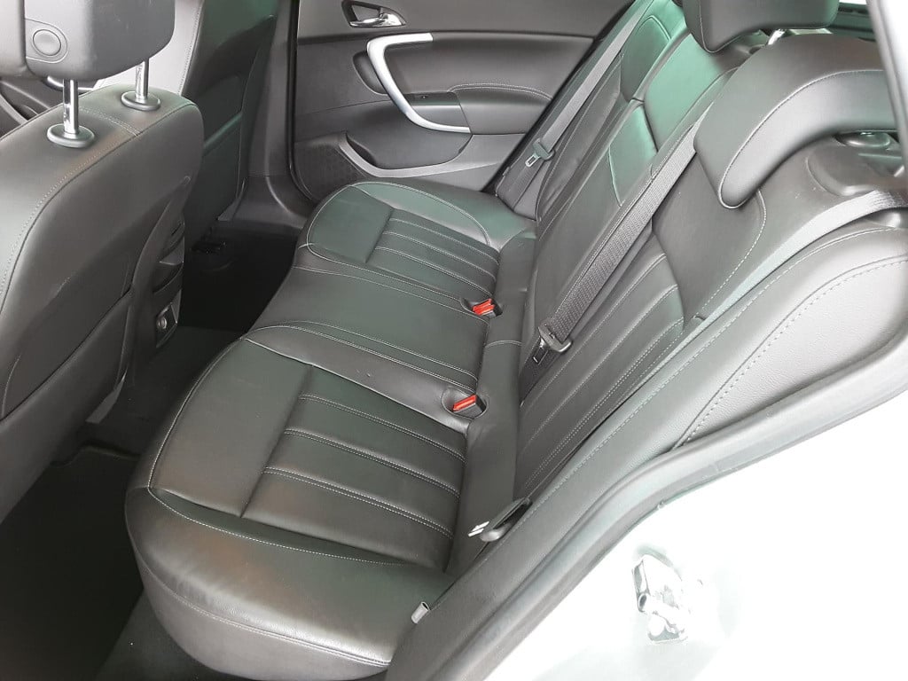 Opel Insignia sports tourer 2.0 t cosmo