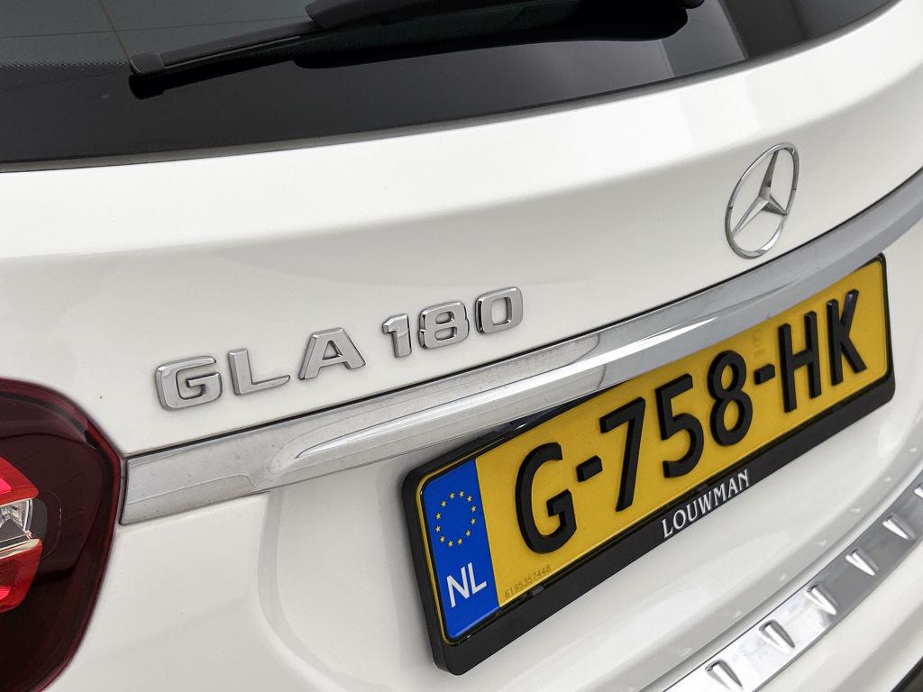Mercedes-Benz Gla-klasse 180 business solution amg | achteruitrijcamera | t