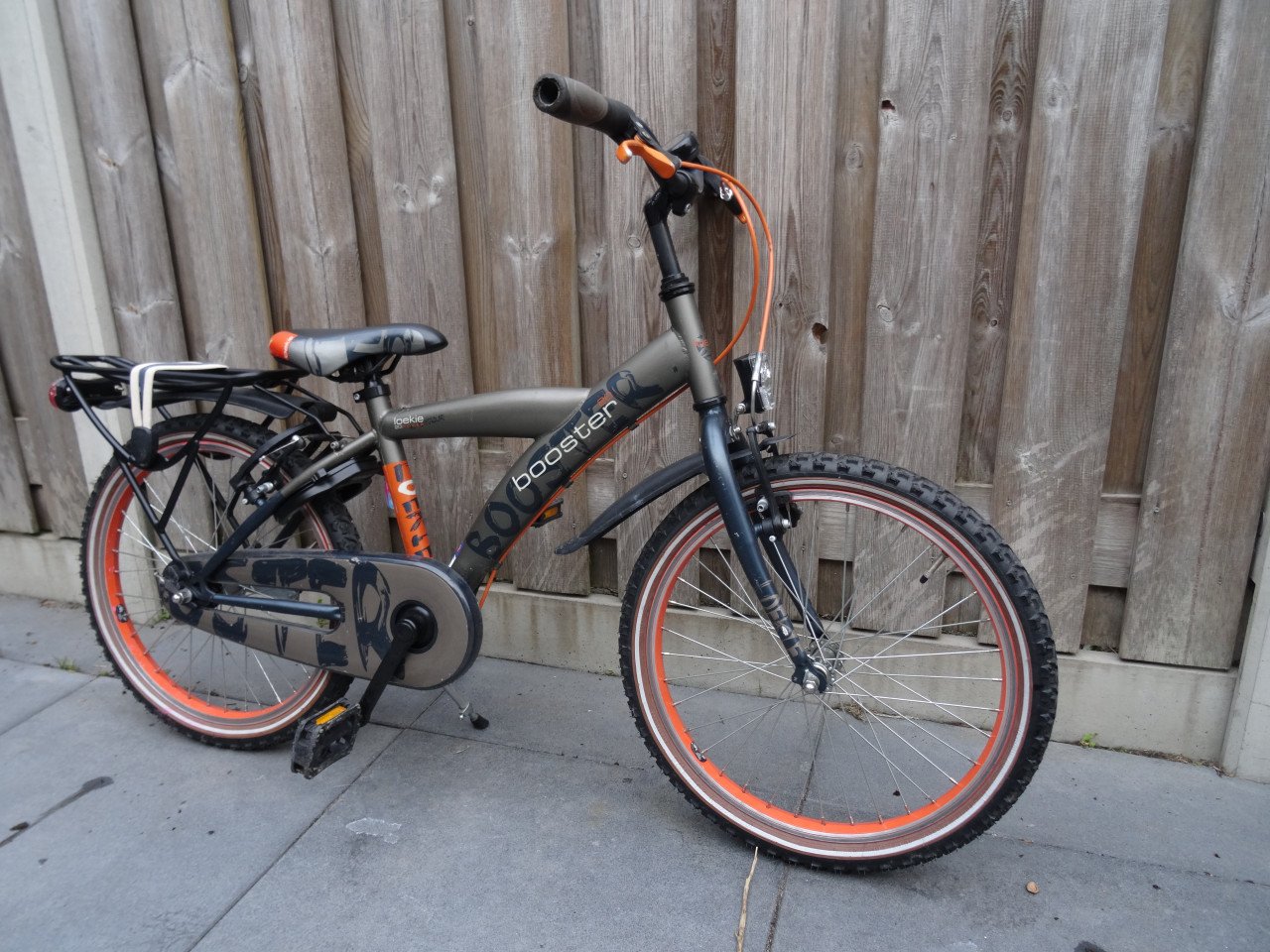 Loekie Booster 20 inch jongensfiets
