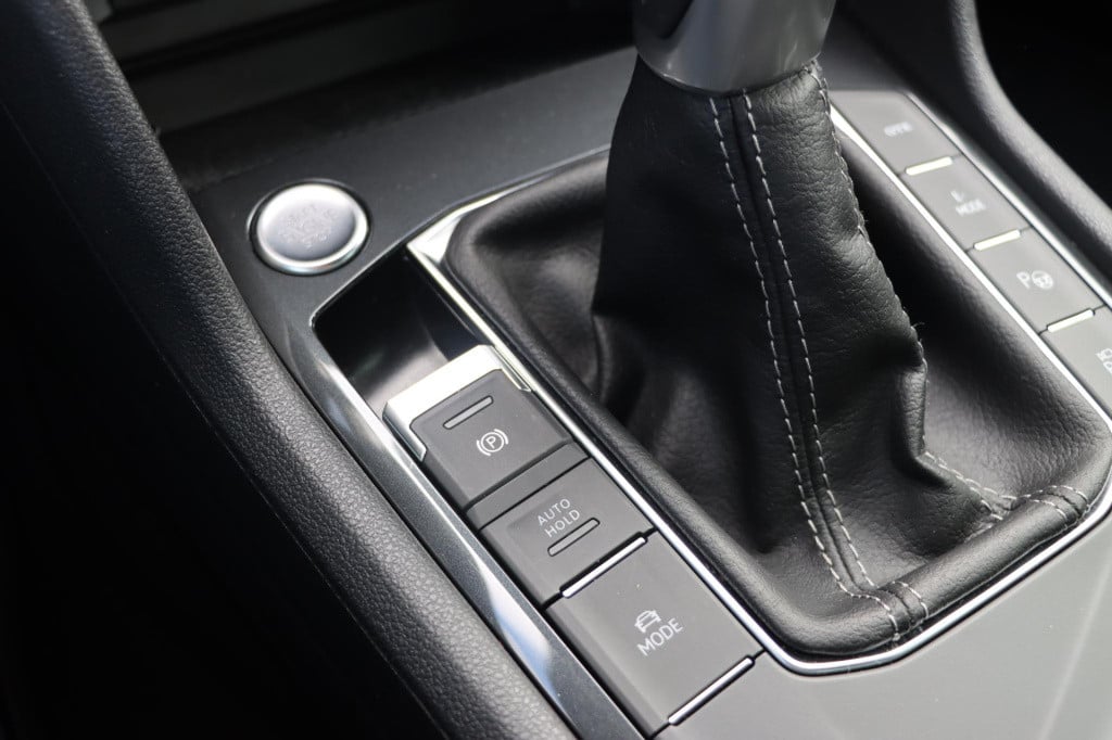 Volkswagen Tiguan 1.4 tsi ehybrid r-line business + 245pk dsg6